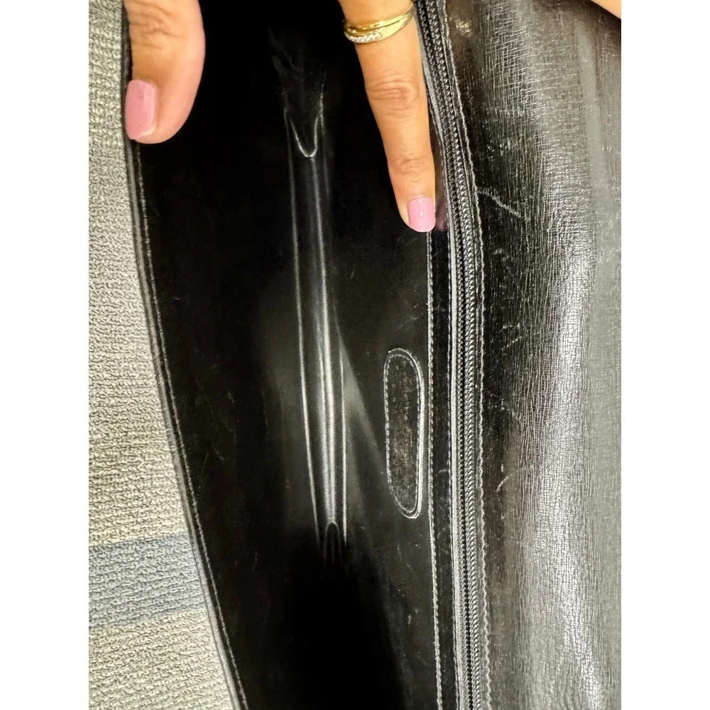 Authentic Salvatore Ferragamo Men's Briefcase/Portfolio / MSRP originally $2,130